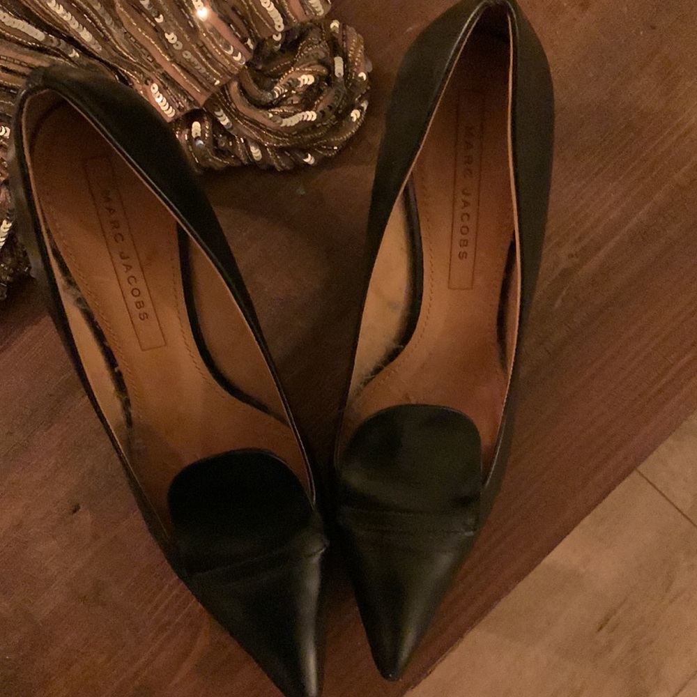 Marc jacobs black pump 381/2